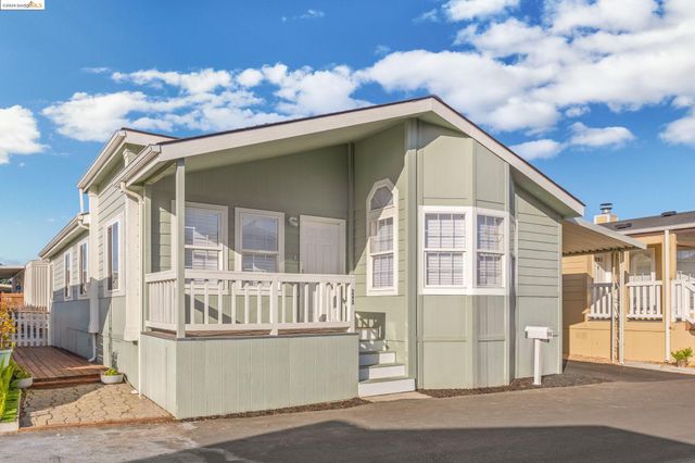 $329,000 | 1075 Space Park Way, Unit 243 | Mountain View