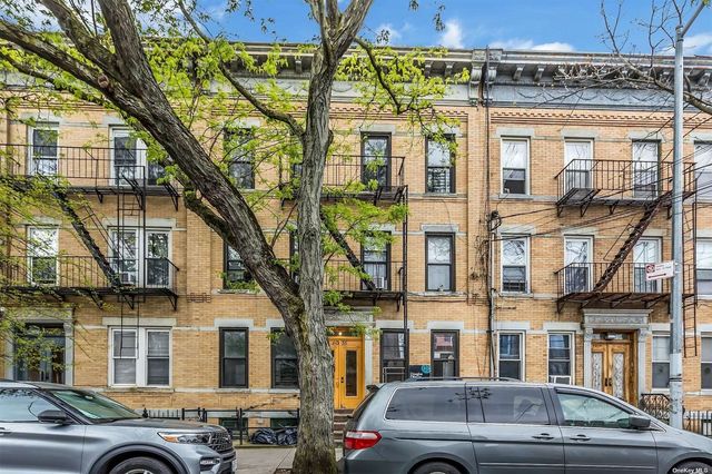 $1,600,000 | 60-16 Woodbine Street | Ridgewood