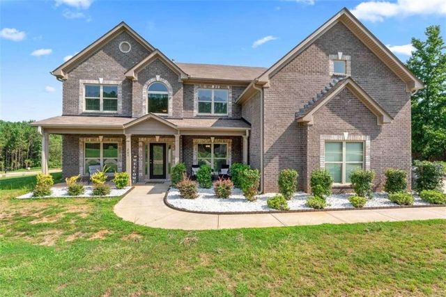 $570,000 | 205 Fourwood Drive