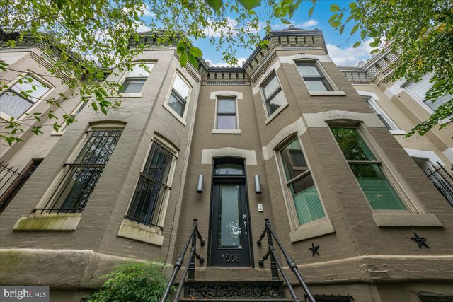 $839,000 | 1508 R Street Northwest, Unit 2 | Dupont Circle