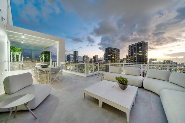 $10,000,000 | 900 Brickell Key Boulevard, Unit PH3401 | Brickell