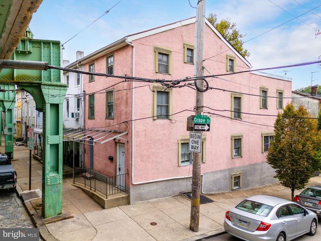 $650,000 | 4338 Cresson Street | Main Street Manayunk