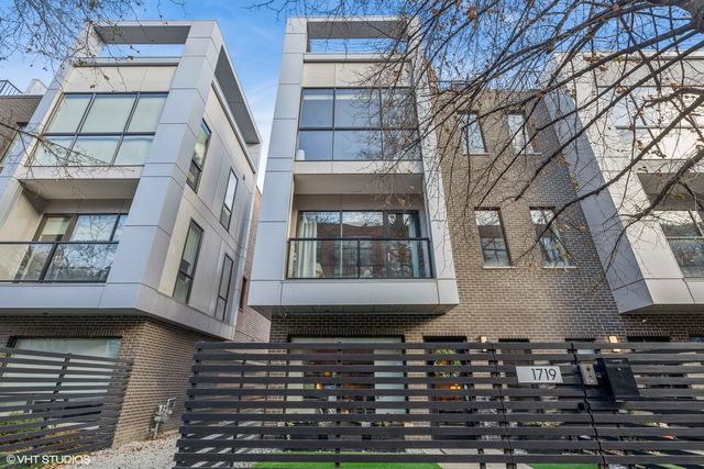 $889,000 | 1719 North Winnebago Avenue | Wicker Park