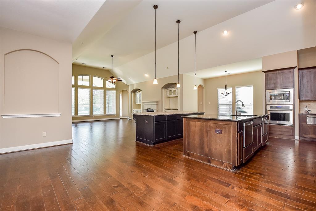 Expect admiring 'oohs' and 'aahs' when guests enter this spectacular blended common living/kitchen area.