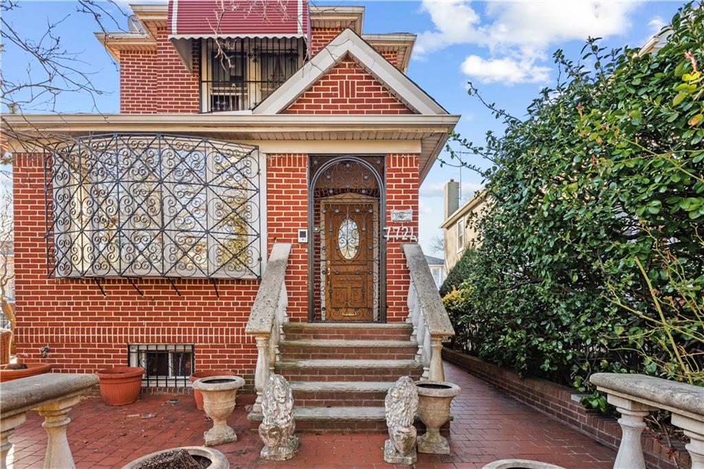 a view of front door of house