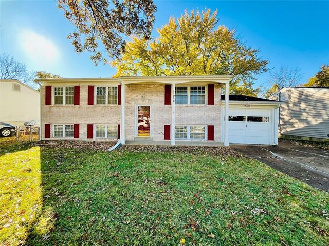 $2,295 | 11946 Brookmont Drive | Maryland Heights