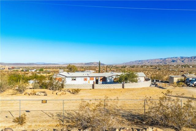 $499,000 | 5177 Avenida Del Sol | North Central