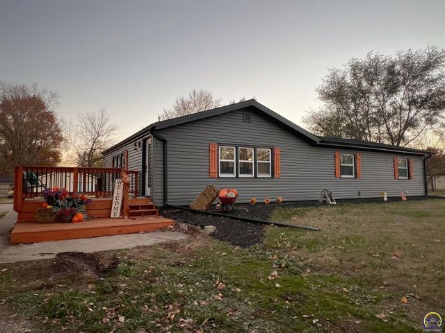 $249,990 | 267 Main Street | Osage City