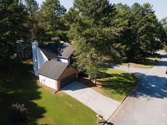 $305,000 | 4987 Clubgreen Summit | Redan