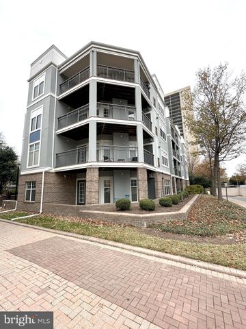 $2,595 | 5575 Seminary Road, Unit 204 | Savoy Park Condominiums