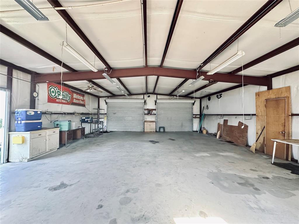 a view of a garage