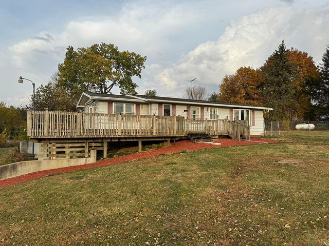 $150,000 | 7972 Highway 73 | Waddams Township - Stephenson County