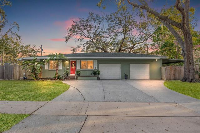 $595,000 | 8128 24th Avenue North | Jungle Terrace