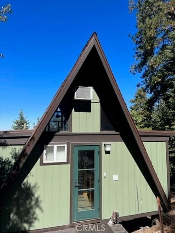 $1,550 | 25403 Oak Glen | Crestline