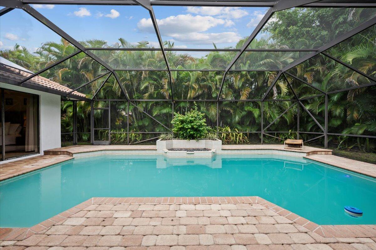 Screened Pool