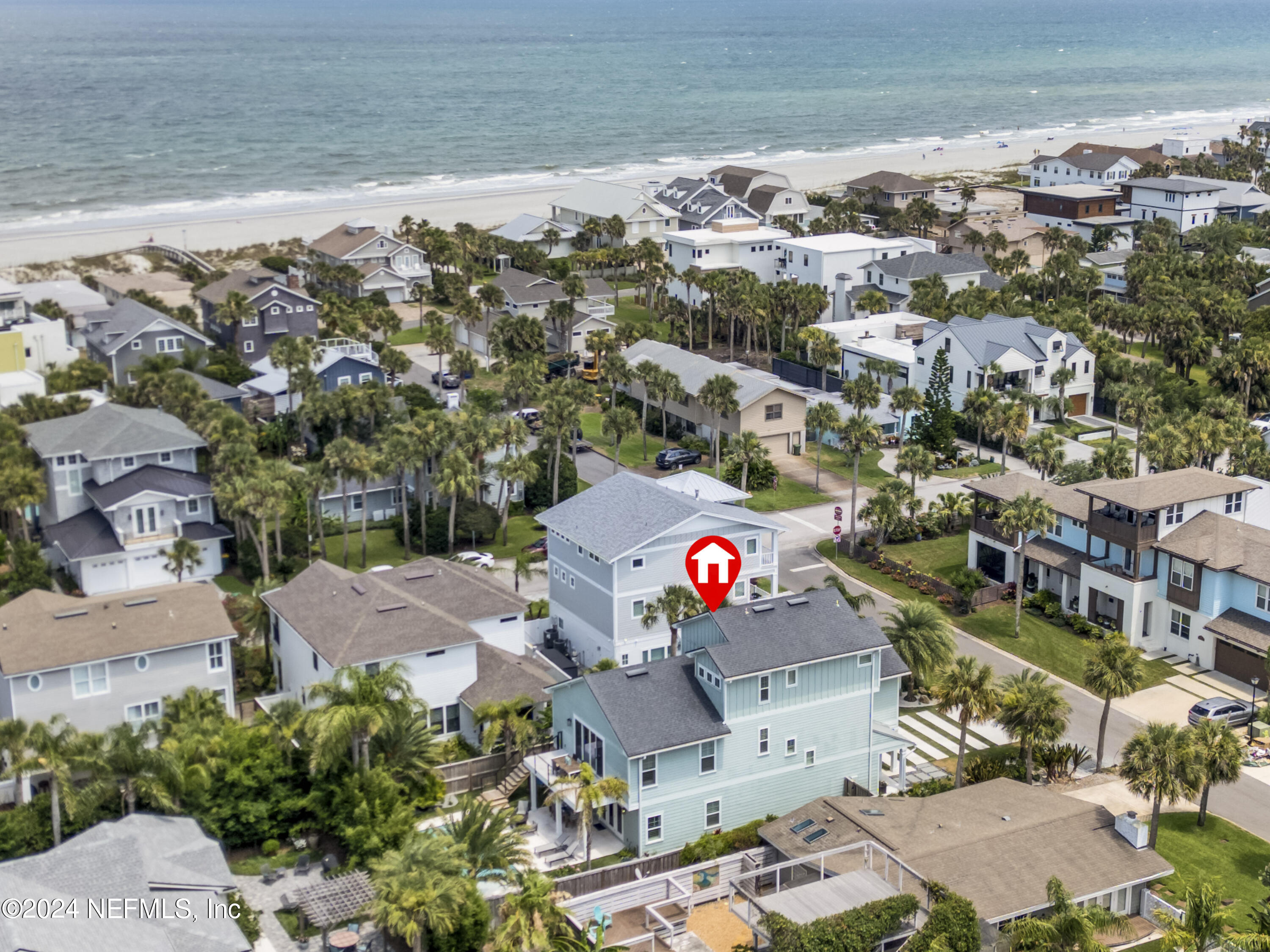 an aerial view of a houses