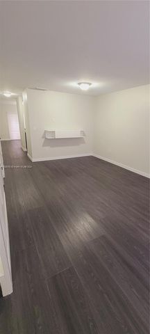 $2,600 | 111 Southwest 113th Avenue, Unit 1048 | Sweetwater