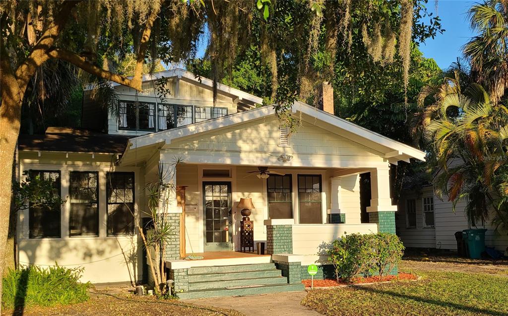 BIG front porch!