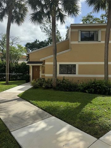 $2,900 | 209 Palm Circle East, Unit 209 | The Palms of Pembroke Condominium