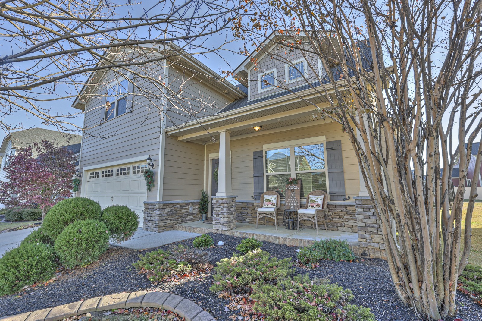 a view of a house with a outdoor space