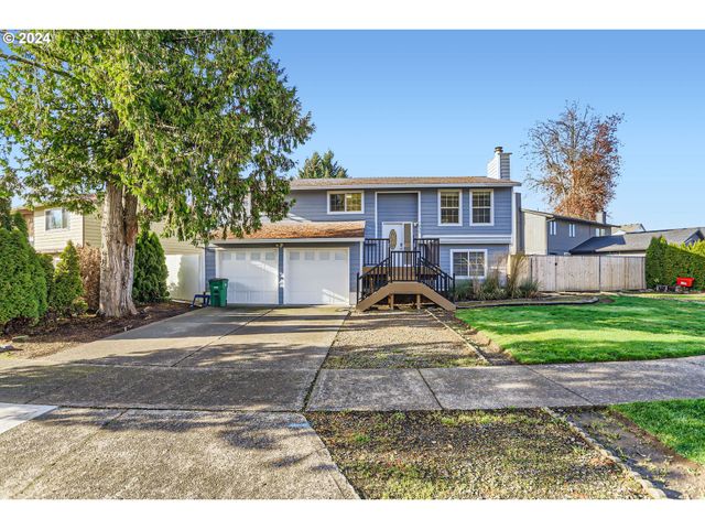 $565,000 | 1835 Tamarack Way | Forest Grove