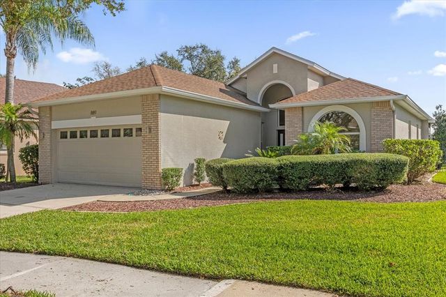 $525,000 | 889 Lakeworth Circle | Heathrow