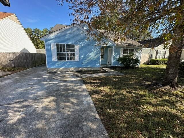 $290,000 | 8138 Honeysuckle Lake Drive | Pepperidge