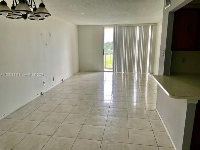 $1,400 | 2029 Northwest 46th Avenue, Unit E406 | Lauderhill