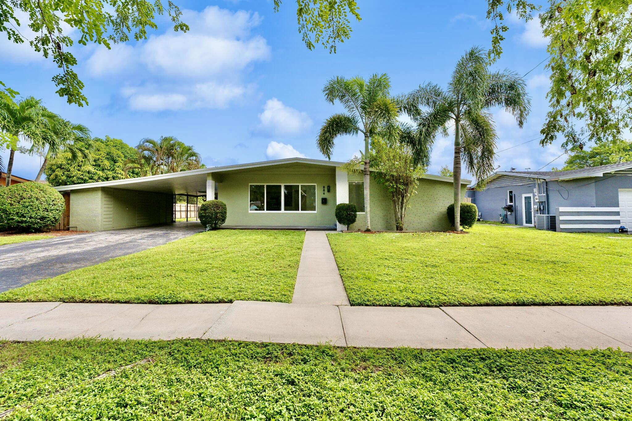 a view of house and outdoor space