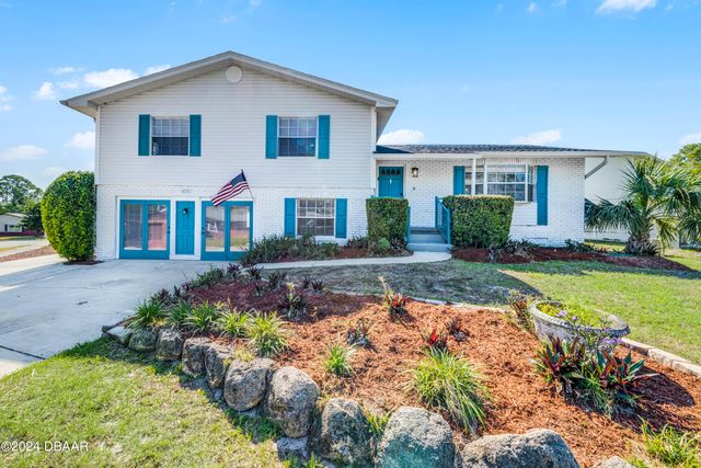 $377,500 | 1636 East Paradise Lane | Daytona Beach