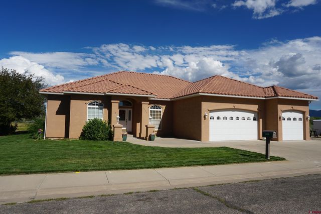 $669,000 | 2506 Golf Course Lane | Cortez