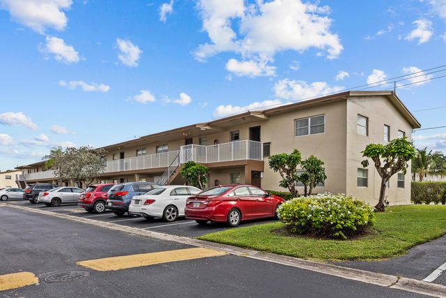 $135,000 | 600 Northwest 76th Terrace, Unit 208 | Oriole Gardens