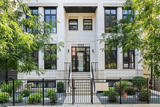 $875,000 | 1113 West Chestnut Street, Unit 1W | River West