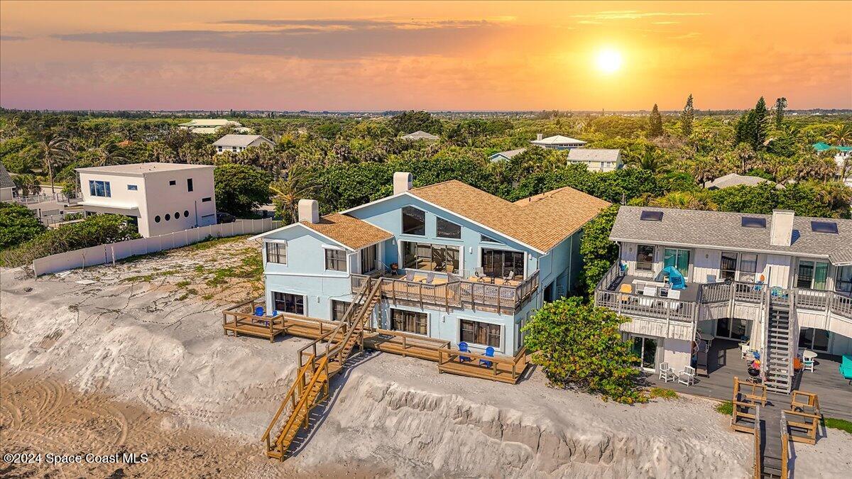 beach side view