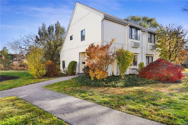 $340,000 | 24 B Kenneth Stuart Place, Unit B | Lake Mohegan