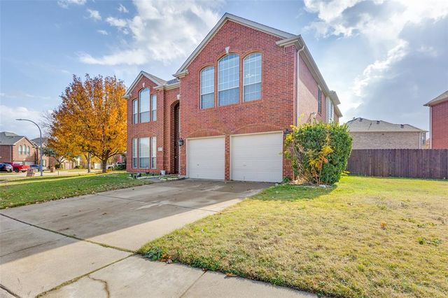 $444,000 | 2712 Thorncreek Lane | Far North Fort Worth