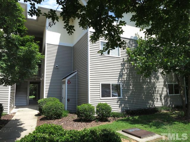 $1,695 | 303 Smith Level Road, Unit F11 | University Commons