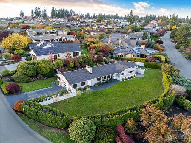 $3,500,000 | 9850 Belfair Road | Northwest Bellevue