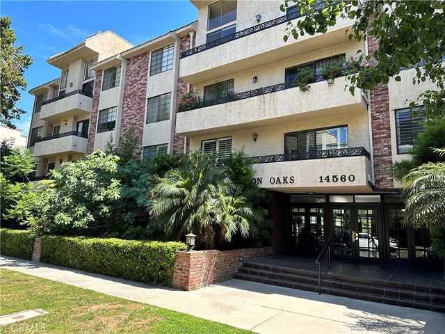 $4,300 | 14560 Benefit Street, Unit 301 | Sherman Oaks