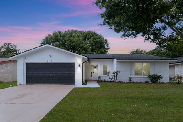 $399,000 | 1006 Wayne Drive | Mesa Park