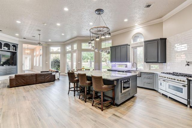 $1,279,000 | 8515 Haven Trail