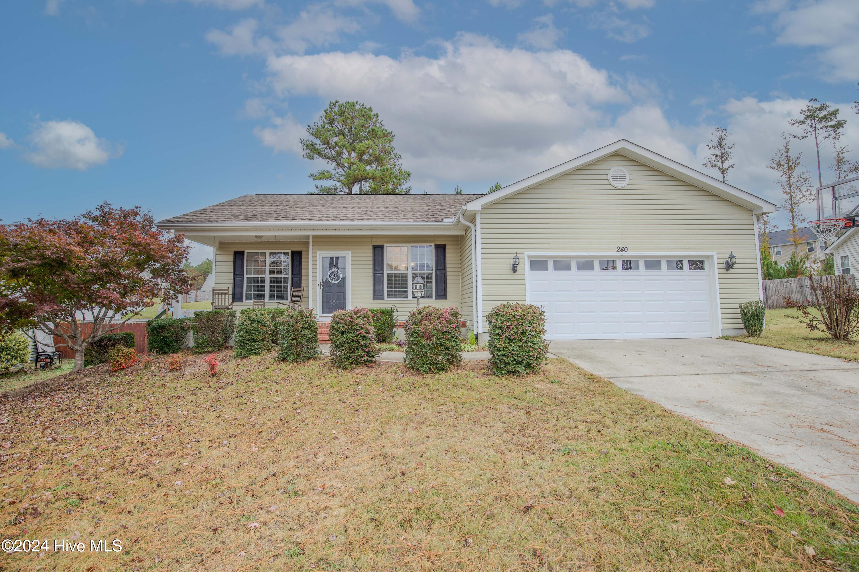 240 Savannah Garden Dr-40