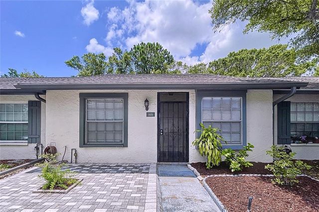 $270,000 | 3970 La Costa Lane | Belle Oak Villas