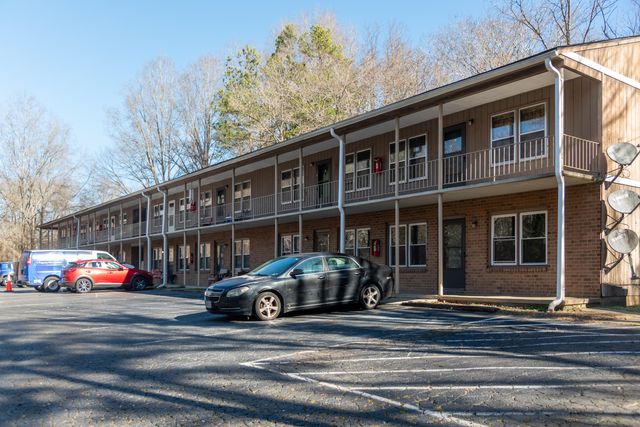 $768 | 245 College Park Drive, Unit 7 | Danville