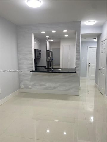 $2,600 | 7991 Northwest 8th Street, Unit 101B | Fountainebleau