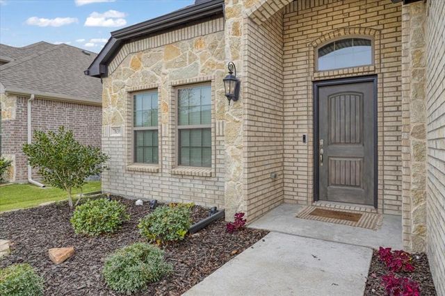 $289,900 | 7838 Cottonwood Drive | Greenville