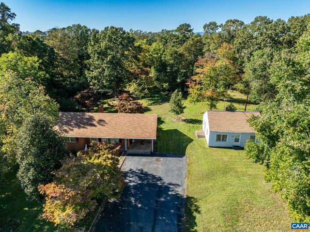 $875,000 | 1704 Old Brook Road | Raintree