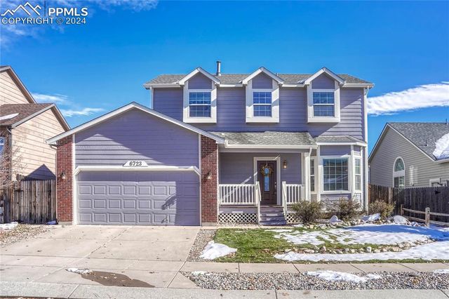 $525,000 | 6723 Snowy Range Drive | Wagon Trails