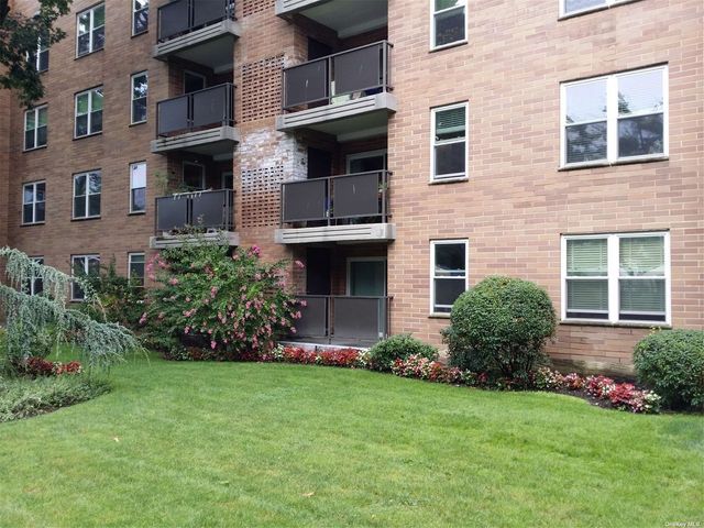 $4,340 | 360 Central Avenue, Unit 409 | Lawrence