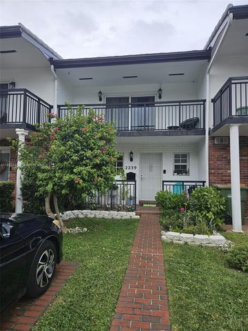 $3,600 | 2239 Northeast 122nd Street, Unit 2239 | Sans Souci